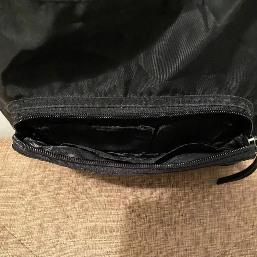 Kenneth Cole One Over the Shoulder Multi Pockets Bag/Purse.